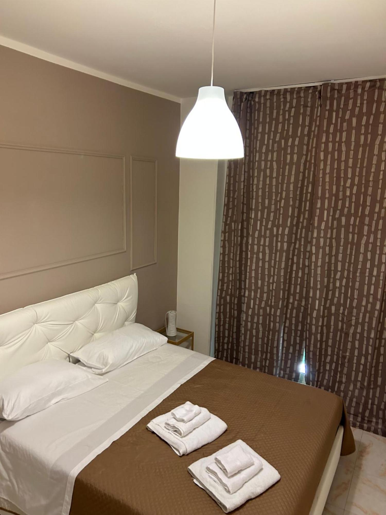 Happy Fly Now Bed & Breakfast Napoli Dış mekan fotoğraf
